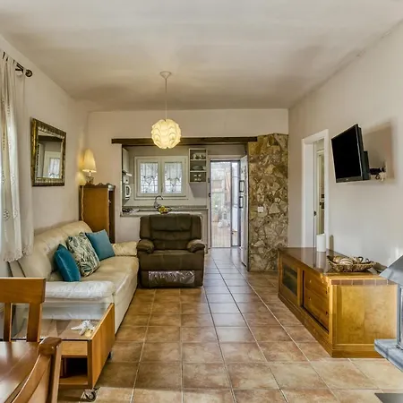 L'esquirol Casa Con Piscina * L'Escala