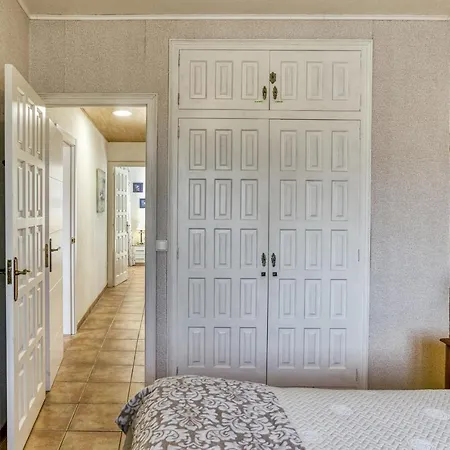 L'esquirol Casa Con Piscina Holiday home *