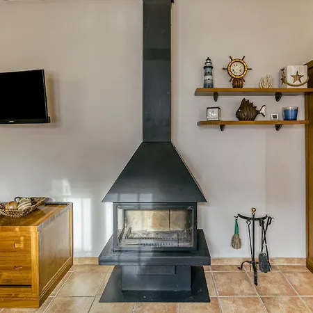 L'esquirol Casa Con Piscina Ля Эскала