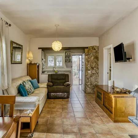 L'esquirol Casa Con Piscina *