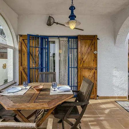 L'esquirol Casa Con Piscina