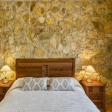 Дом отдыха L'esquirol Casa Con Piscina