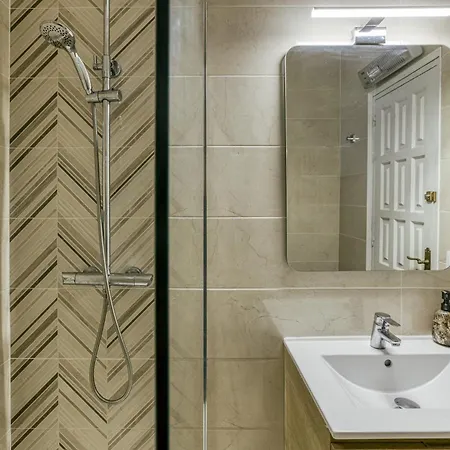 L'esquirol Casa Con Piscina * Ля Эскала