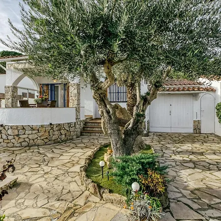 L'esquirol Casa Con Piscina Дом отдыха *